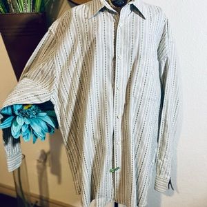 Austin Clothing Co Shirt White with Green Design Size XL